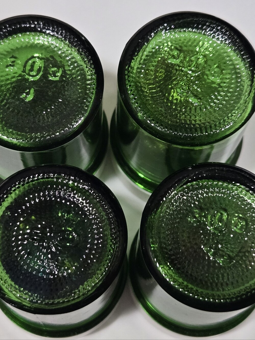 Vintage Forest Green Glass Apothecary Jars Set of 4 with Assorted Beads, Vintage - Picture 13 of 15